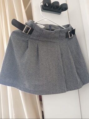 Women’s Gray Pleated Skater Skirt with Buckle Waist Detail